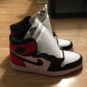 Jordan Retro 1 Satin Bred Size 10